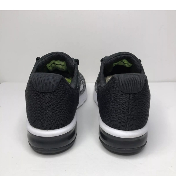 Nike Air Max Sequent 2 Women's 11 or Men's 9 - Picture 6 of 9